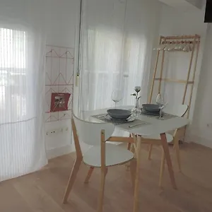 https://casita-de-frailes.hotelsinnerja.org