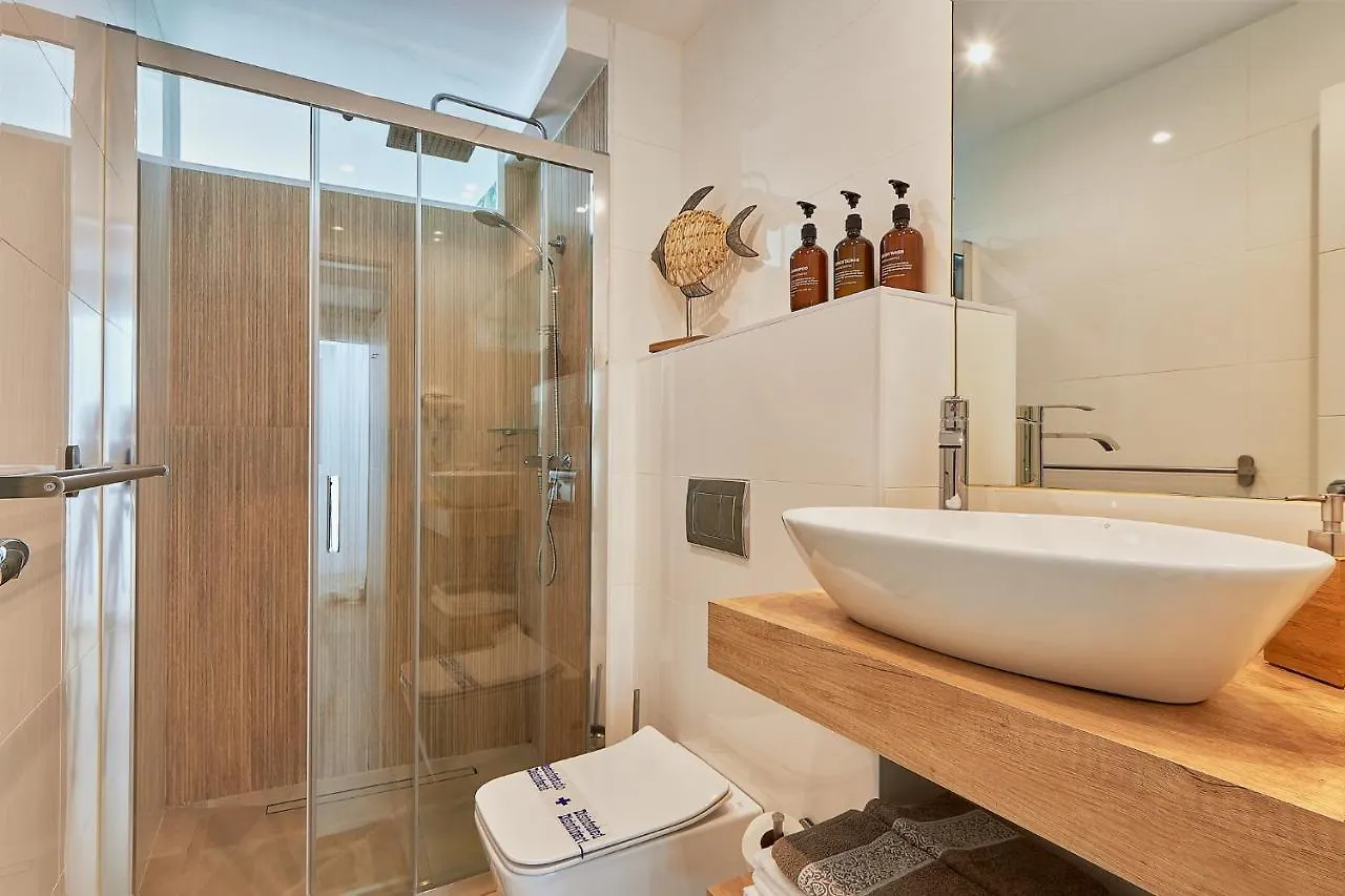 Suite Deluxe Face Mer Apart Málaga Apartment